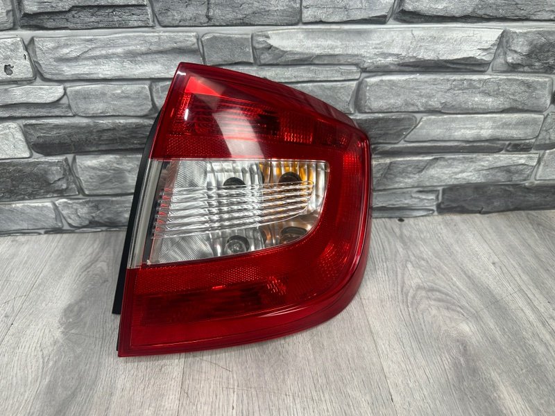 Фонарь задний правый, 12000 рублей, Москва