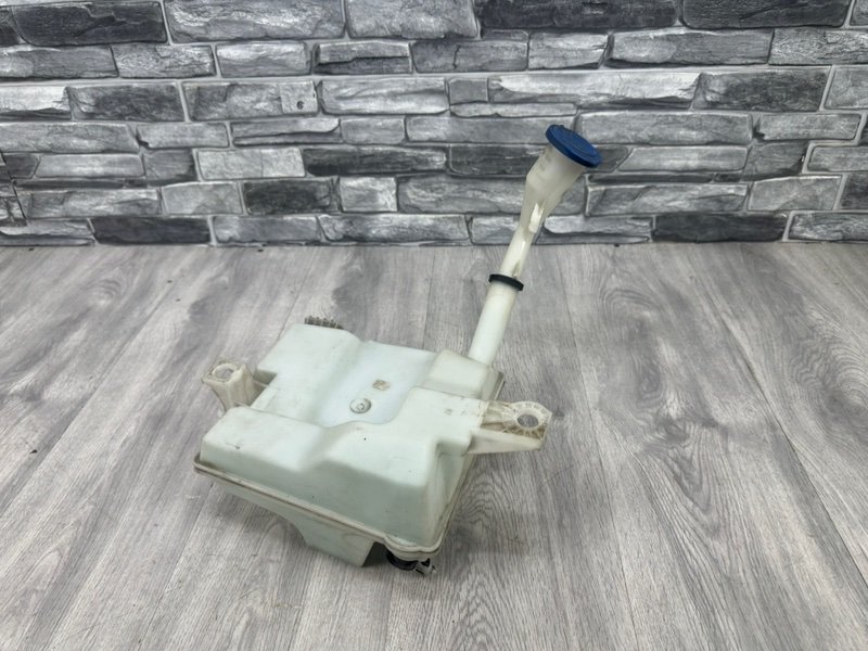 Бачок омывателя лобового стекла, 1950 рублей, Москва