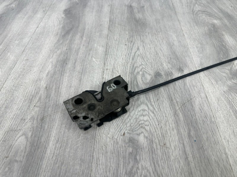 Замок капота, 2000 рублей, Москва