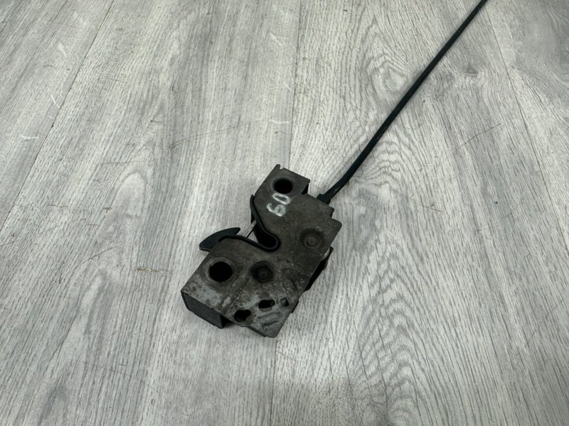 Замок капота, 2000 рублей, Москва