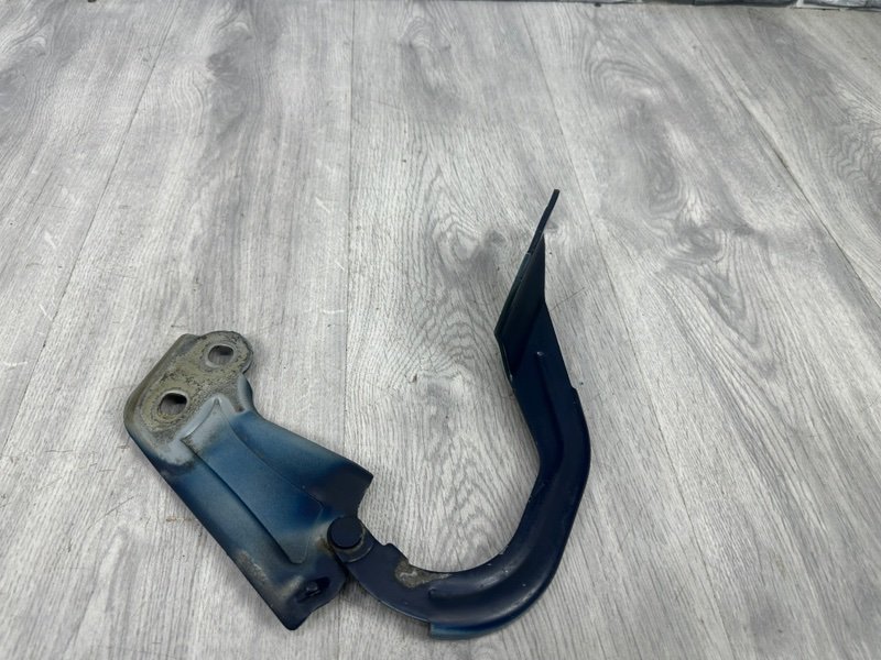 Петля капота, 1000 рублей, Москва