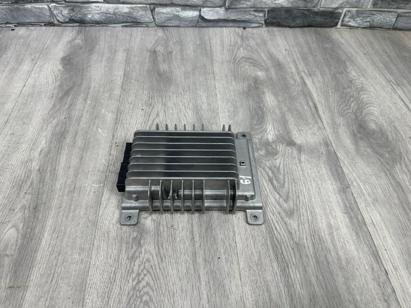 Усилитель акустической системы, 2000 рублей, Москва