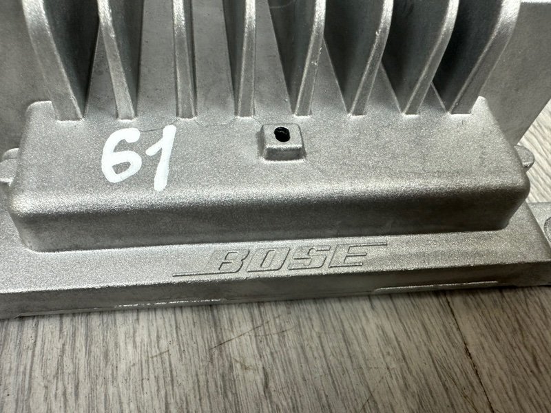 Усилитель акустической системы, 2000 рублей, Москва