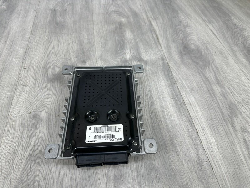 Усилитель акустической системы, 2000 рублей, Москва