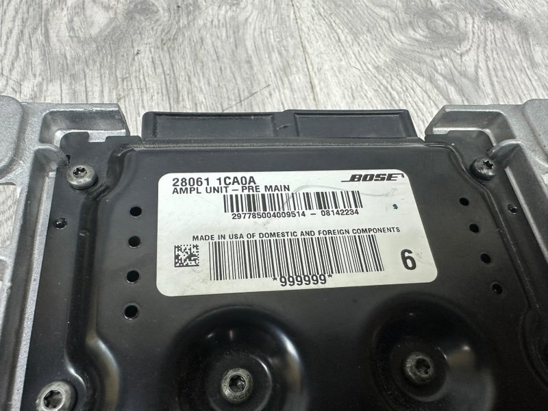 Усилитель акустической системы, 2000 рублей, Москва