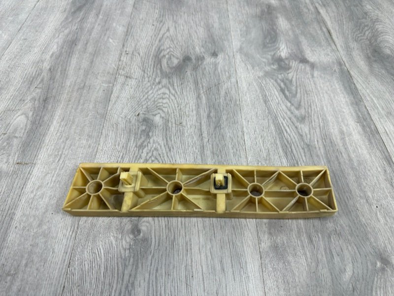 Направляющая заднего бампера, 1000 рублей, Москва