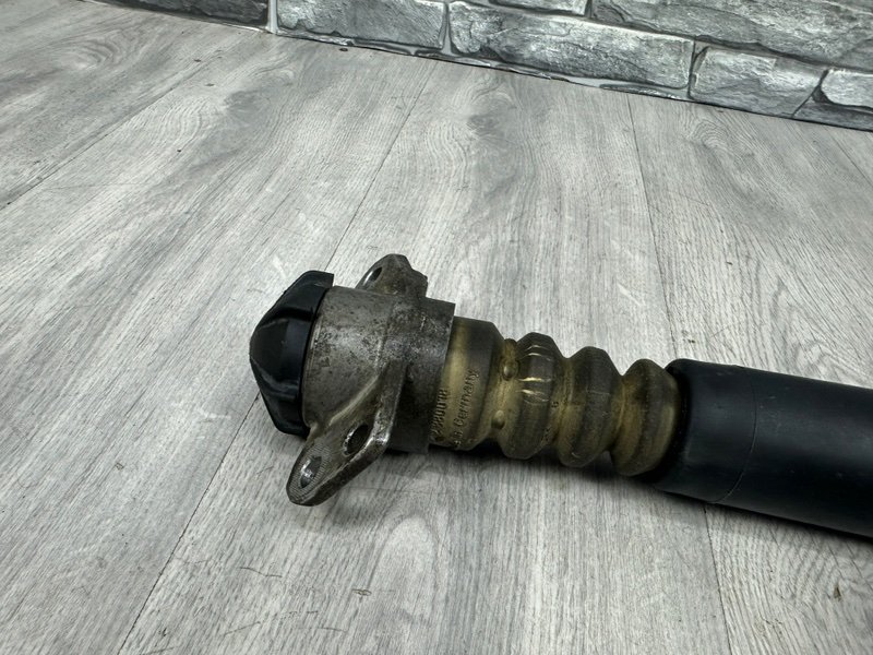 Амортизатор задний, 1500 рублей, Москва