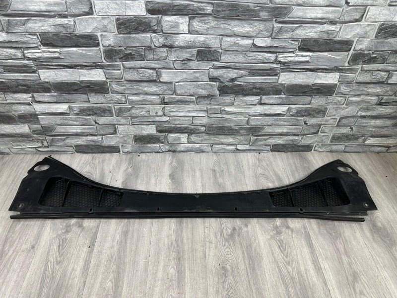 Планка под лобовое стекло, 1200 рублей, Москва