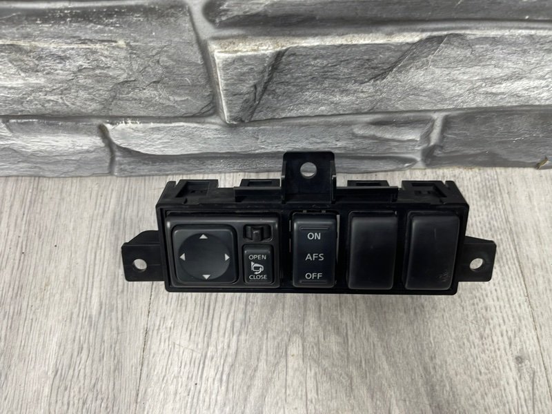 Блок управления зеркалами, 1000 рублей, Москва