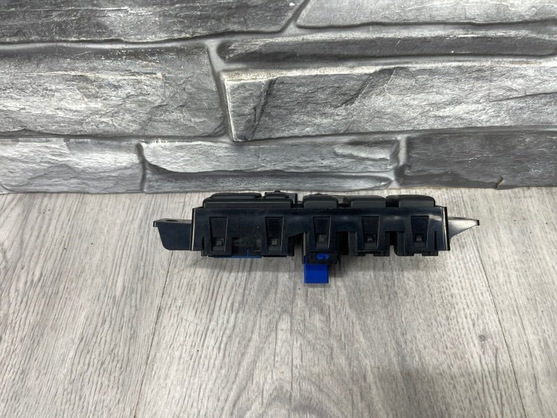 Блок управления зеркалами, 1000 рублей, Москва