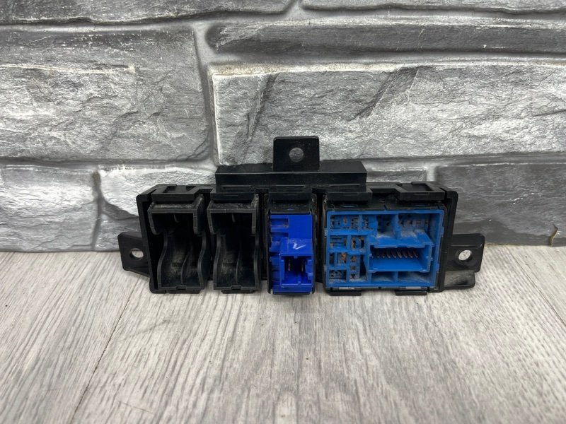 Блок управления зеркалами, 1000 рублей, Москва