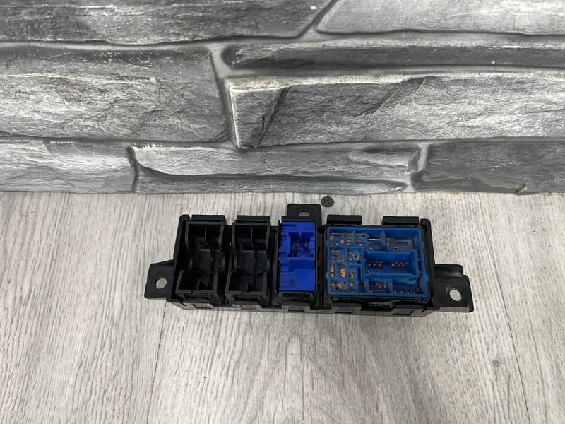 Блок управления зеркалами, 1000 рублей, Москва