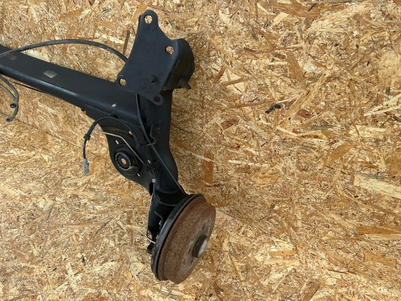 Балка задняя, 28000 рублей, Москва