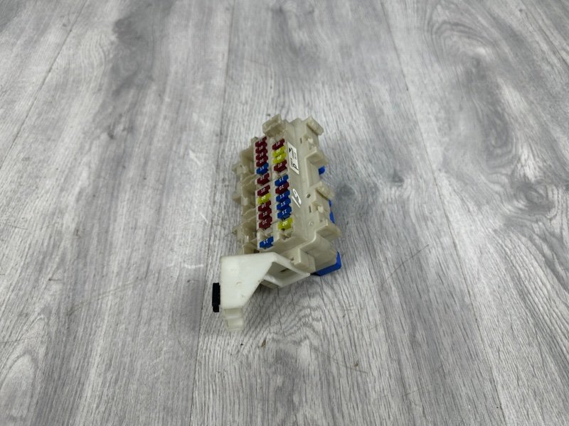 Блок предохранителей салонный, Москва