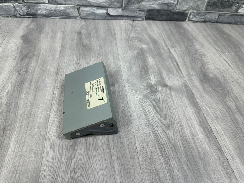 Блок электронный, 2000 рублей, Москва