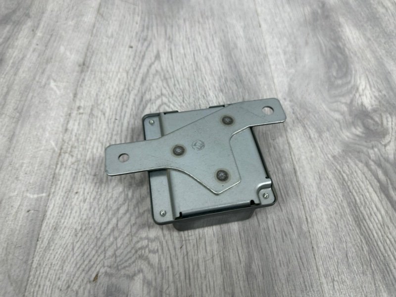 Блок управления раздаточной коробкой, 2000 рублей, Москва