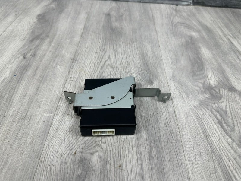 Блок управления парктроником, 2000 рублей, Москва