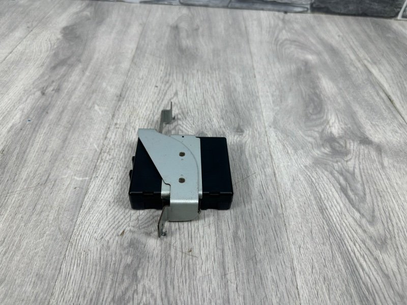 Блок управления парктроником, 2000 рублей, Москва