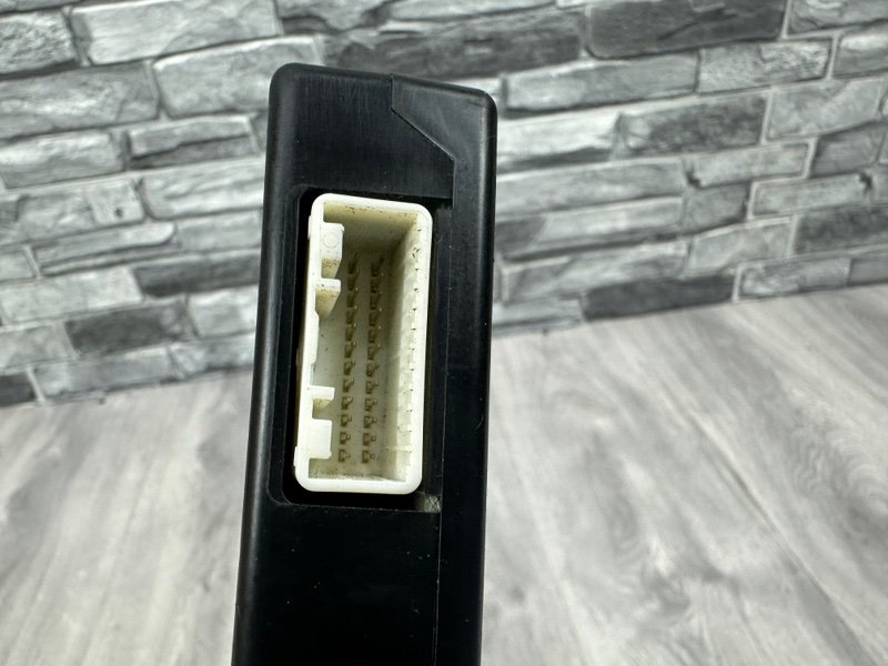 Блок управления парктроником, 2000 рублей, Москва