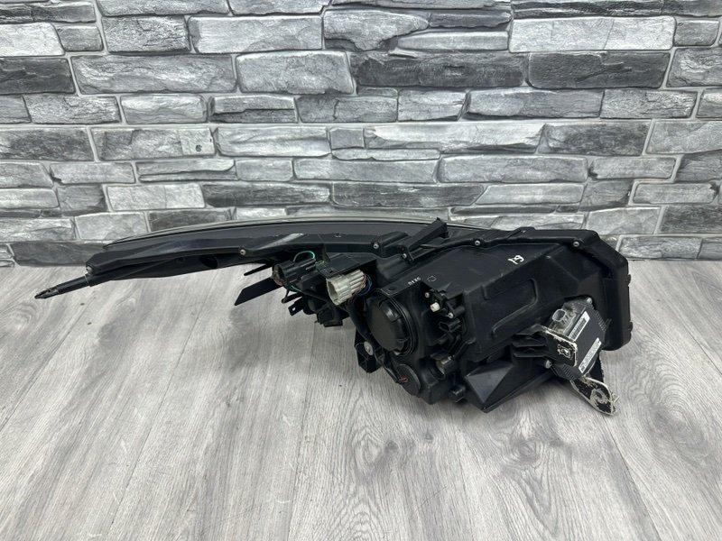 Фара левая, 43000 рублей, Москва