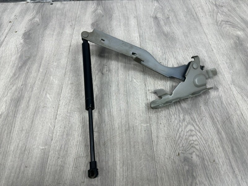 Петля капота, 5000 рублей, Москва