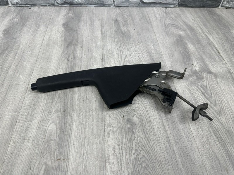 Рычаг стояночного тормоза, 1000 рублей, Москва