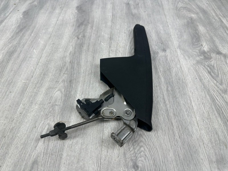 Рычаг стояночного тормоза, 1000 рублей, Москва