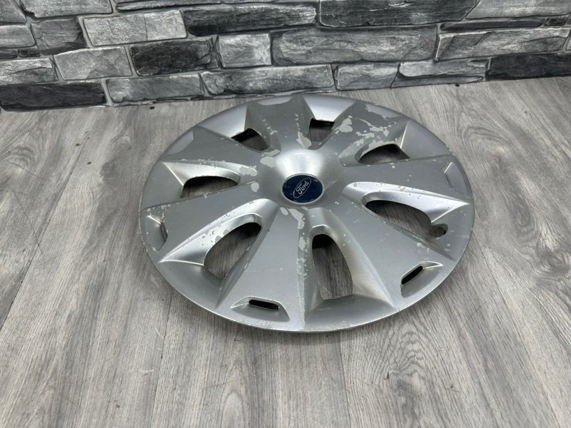 Колпак колеса, Москва