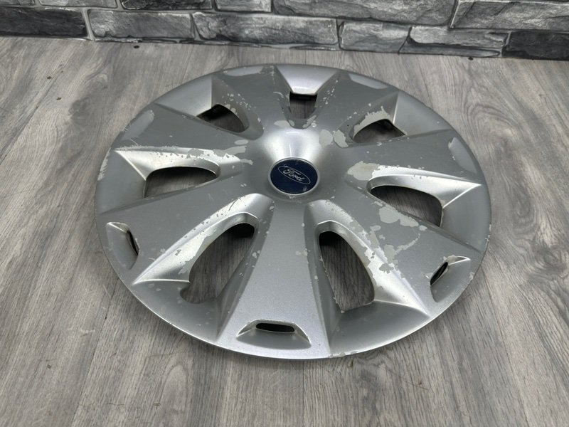 Колпак колеса, Москва