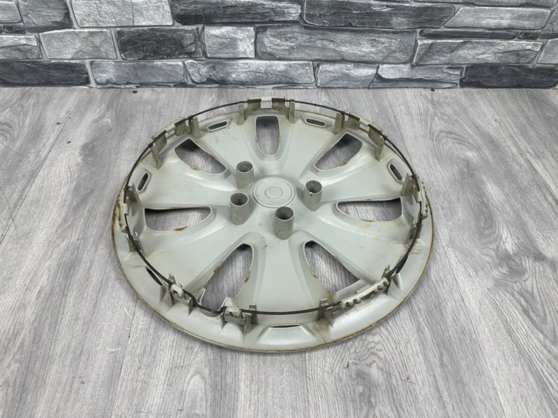 Колпак колеса, Москва