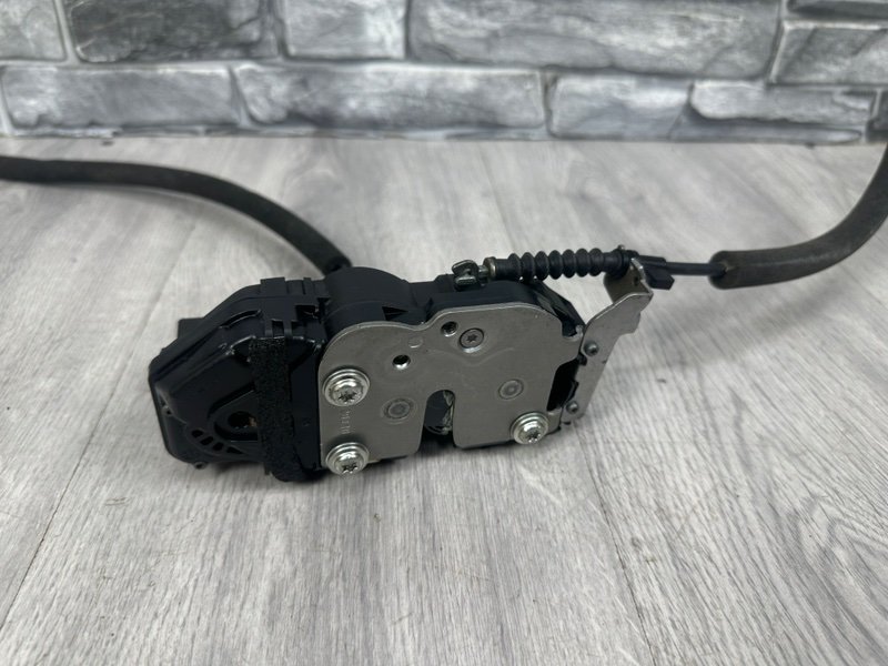 Замок двери передней правой, 4000 рублей, Москва