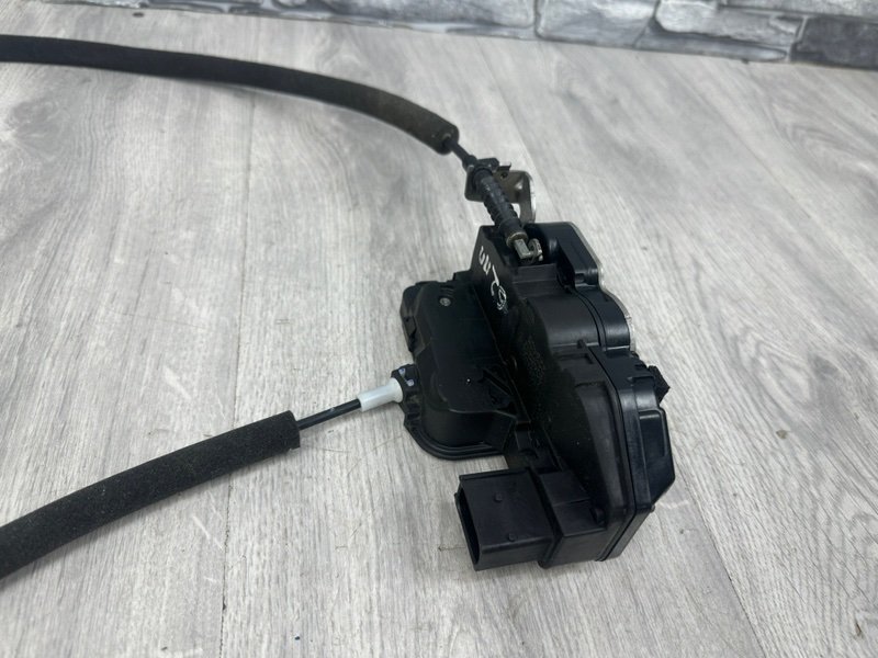 Замок двери передней правой, 4000 рублей, Москва