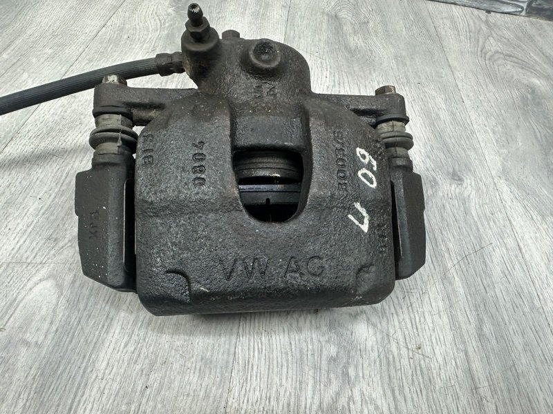 Суппорт тормозной передний правый, 2500 рублей, Москва