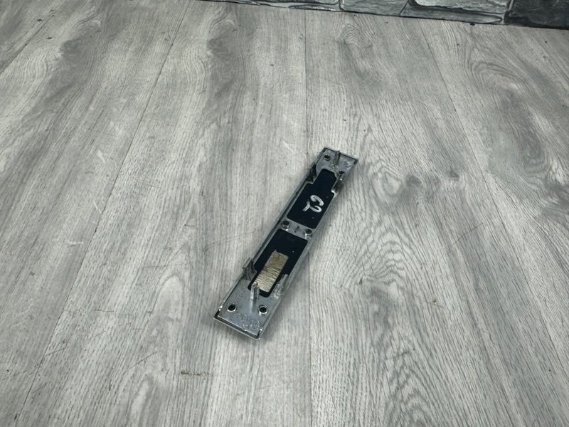 Эмблема, 1500 рублей, Москва