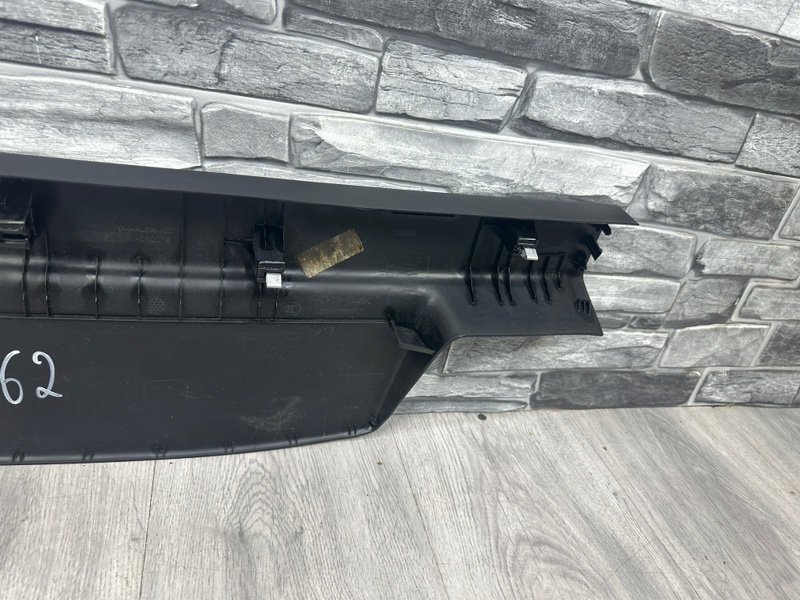 Обшивка двери багажника, 2500 рублей, Москва