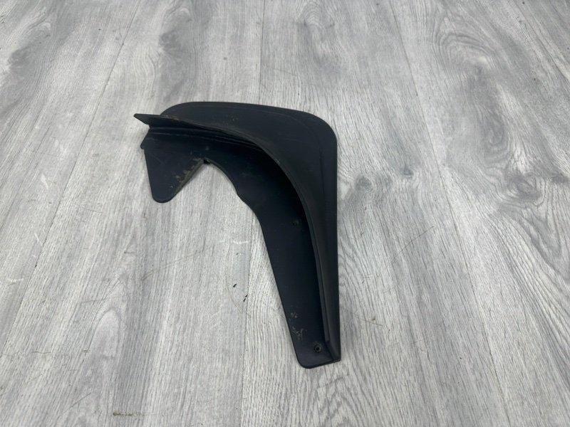 Брызговик, 1000 рублей, Москва