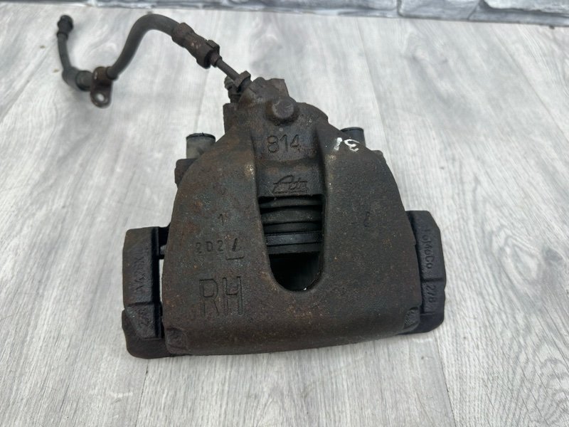 Суппорт тормозной передний правый, 1100 рублей, Москва