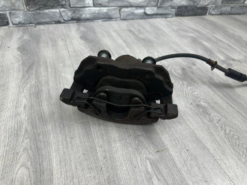 Суппорт тормозной передний правый, 1100 рублей, Москва