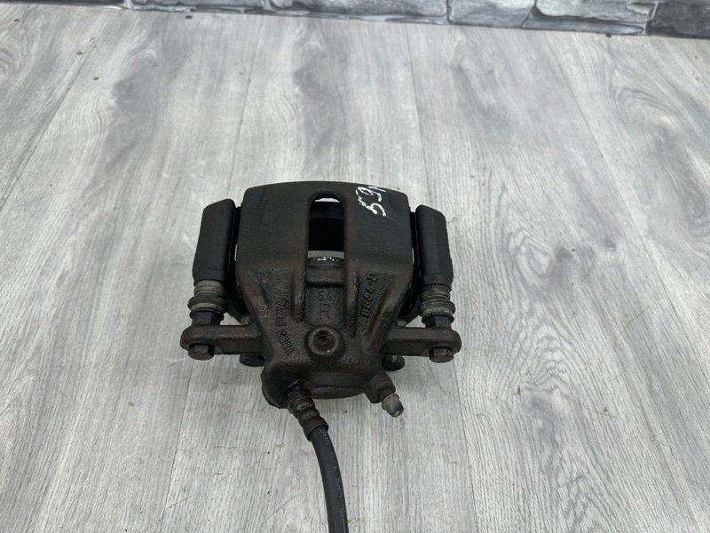 Суппорт тормозной передний правый, 1600 рублей, Москва