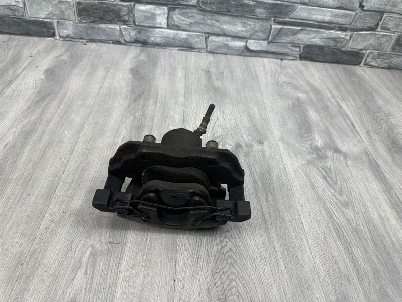 Суппорт тормозной передний правый, 1100 рублей, Москва