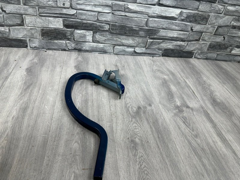 Петля крышки багажника, 1500 рублей, Москва