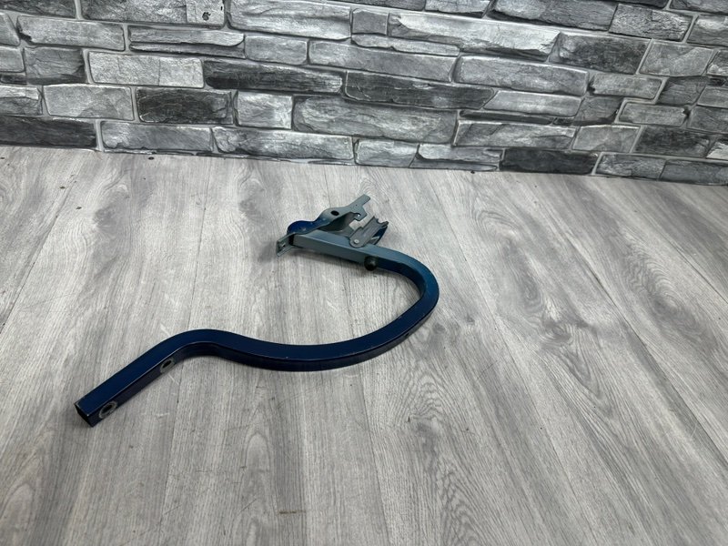 Петля крышки багажника, 1500 рублей, Москва