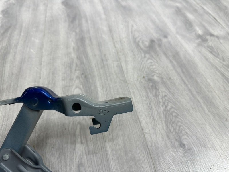 Петля крышки багажника, 1500 рублей, Москва