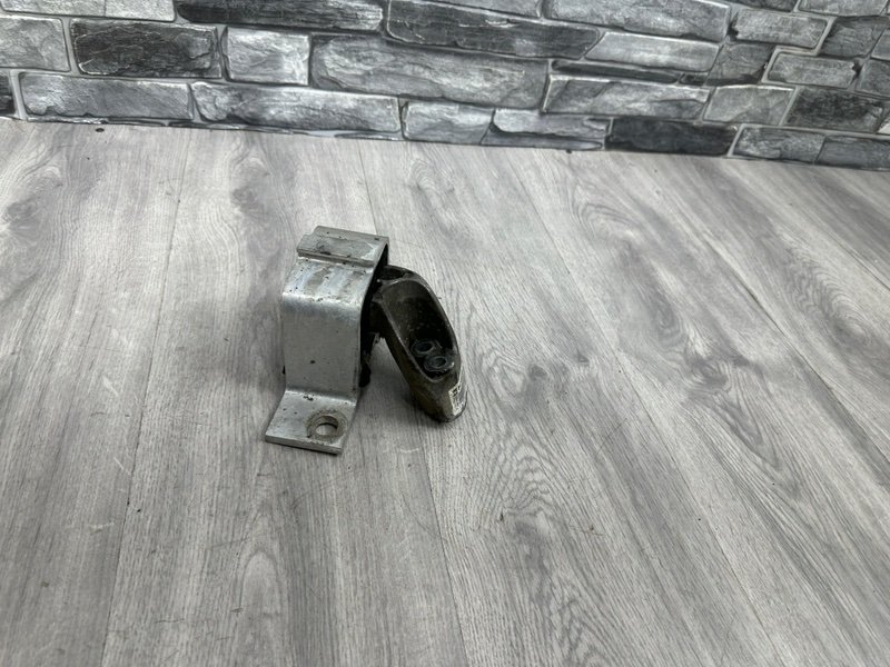 Опора двигателя, 1700 рублей, Москва