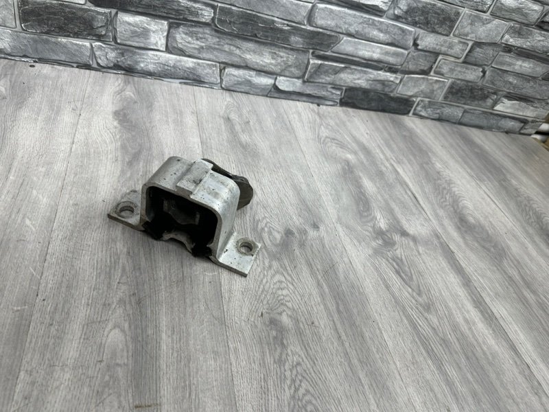 Опора двигателя, 1700 рублей, Москва