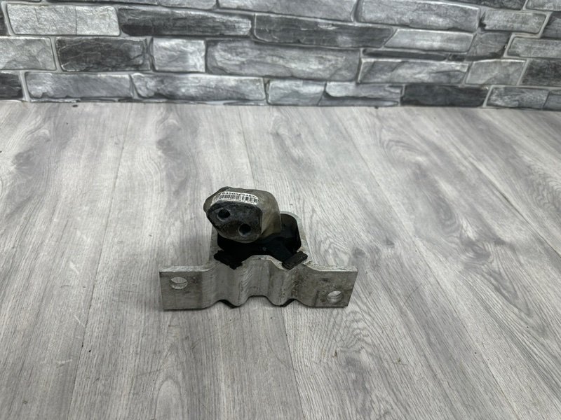 Опора двигателя, 1700 рублей, Москва