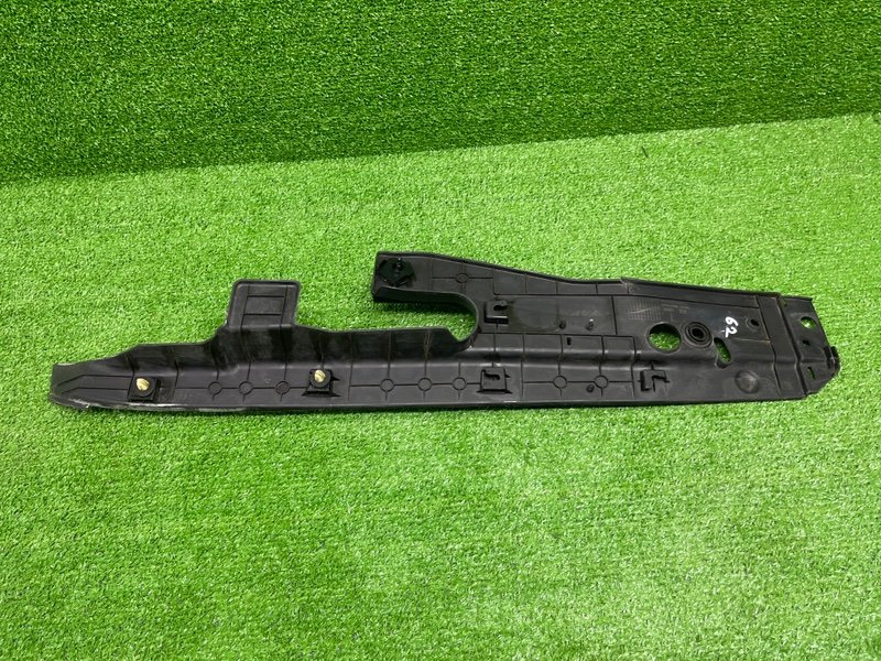 Накладка крыла, 1000 рублей, Москва