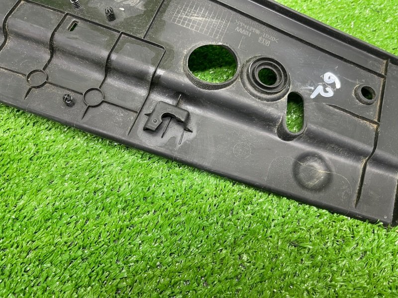 Накладка крыла, 1000 рублей, Москва