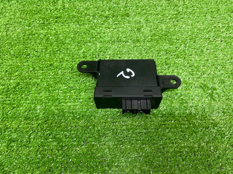 Блок электронный, 2000 рублей, Москва