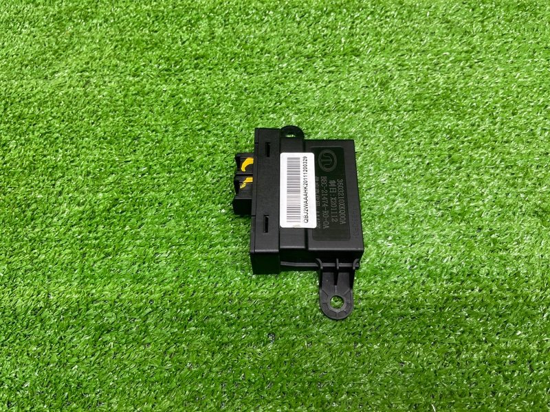 Блок электронный, 2000 рублей, Москва